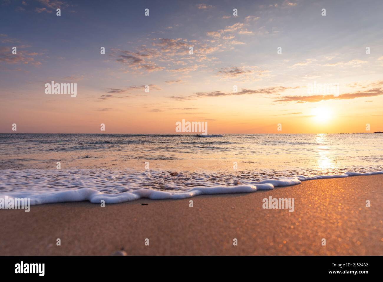 Scenic view of beautiful sunrise above the sea Stock Photo - Alamy