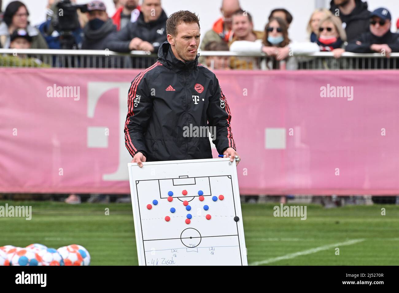 26 To desk ideas  football pitch, football tactics, black and white  football