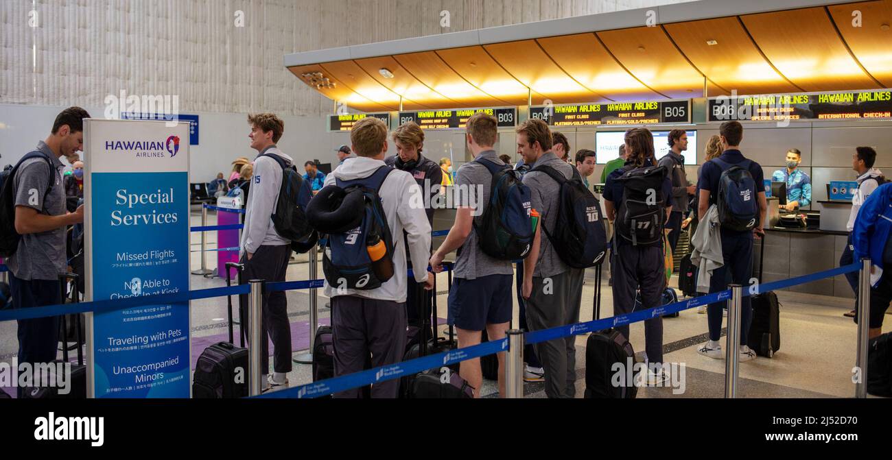 Los Angeles, CA. 19th Apr, 2022. A mask less men's volleyball team