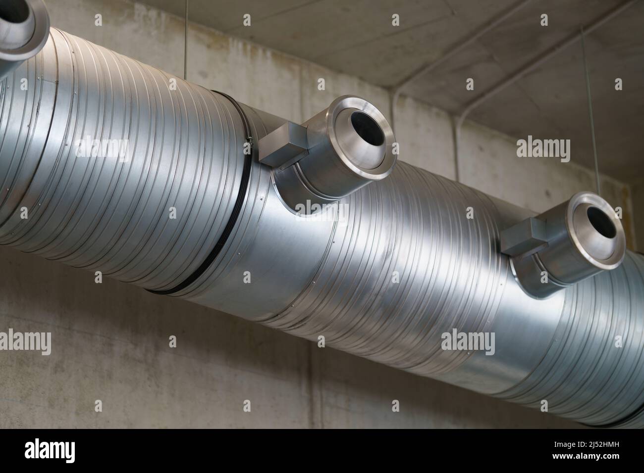 Industrial, loft room with ventilation Stock Photo - Alamy - Optimizing Ventilation In Industrial Apartment Layout