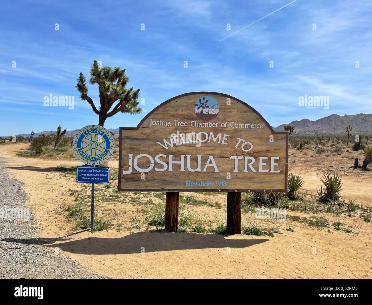 to Joshua Tree sign at entrance to Joshua Tree National Park