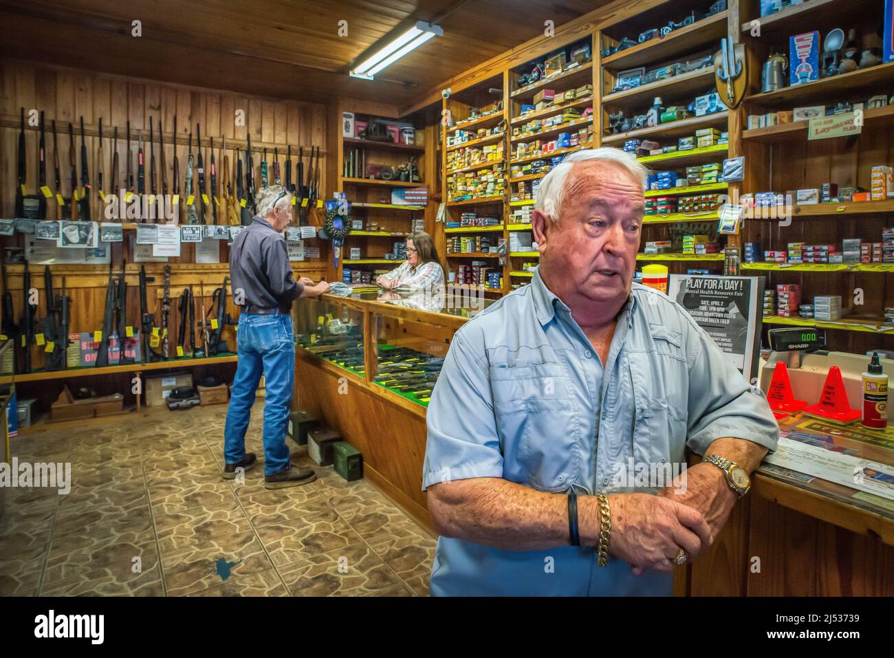 Rocky's pawn and gun shop. American culture Stock Photo Alamy
