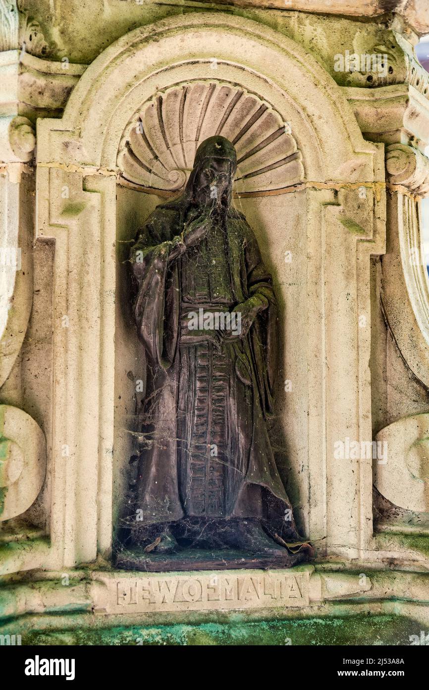 Edward Alleyn as The Jew of Malta on the 19th century Christopher Marlowe Memorial by The Marlowe Theatre in Canterbury, England. Stock Photo