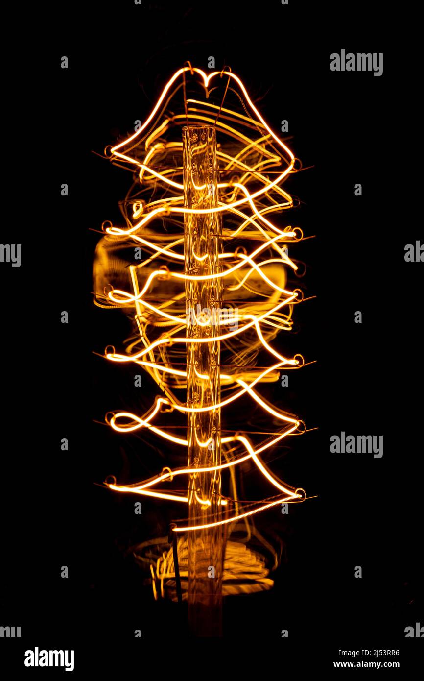 Filament light bulb vintage hi-res stock photography and images - Alamy