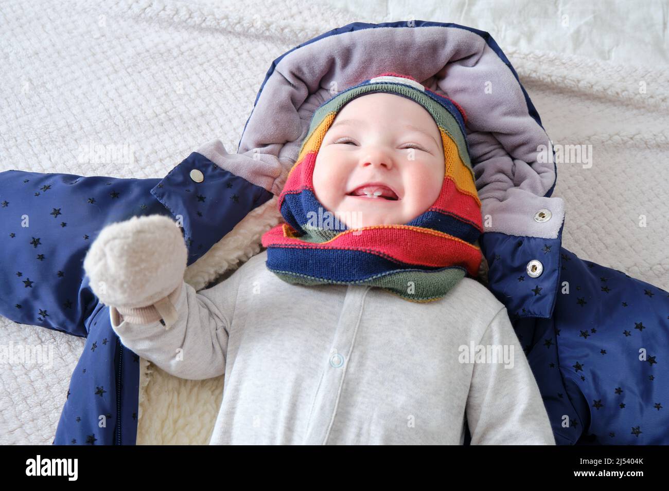 Dressing newborn for winter hi-res stock photography and images - Alamy Dressing newborn for winter hi-res stock photography and images - Alamy
