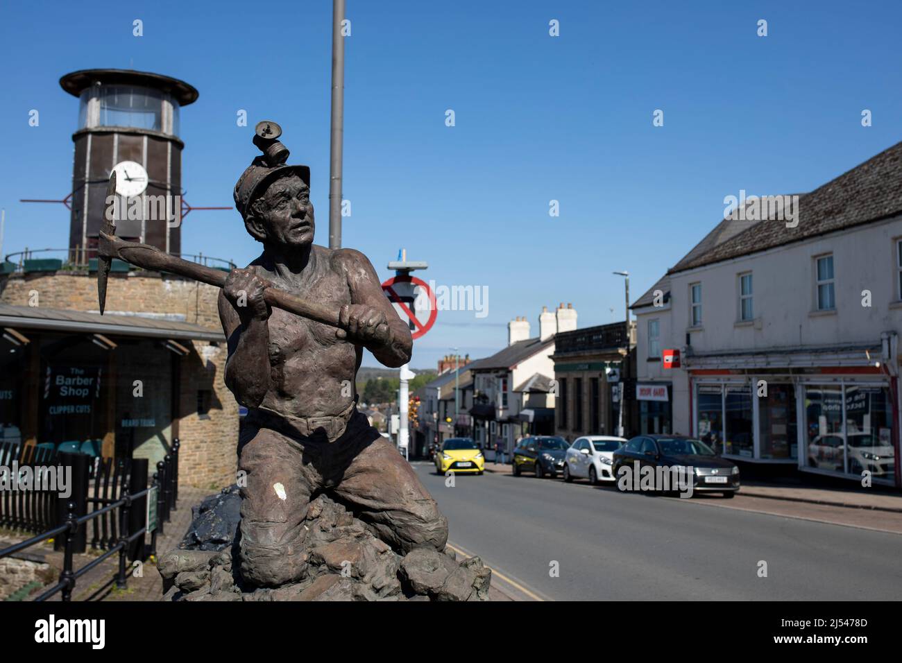 A monument of a miner in Cinderford town centre, Gloucestershire, England, April 2022. Stock Photo