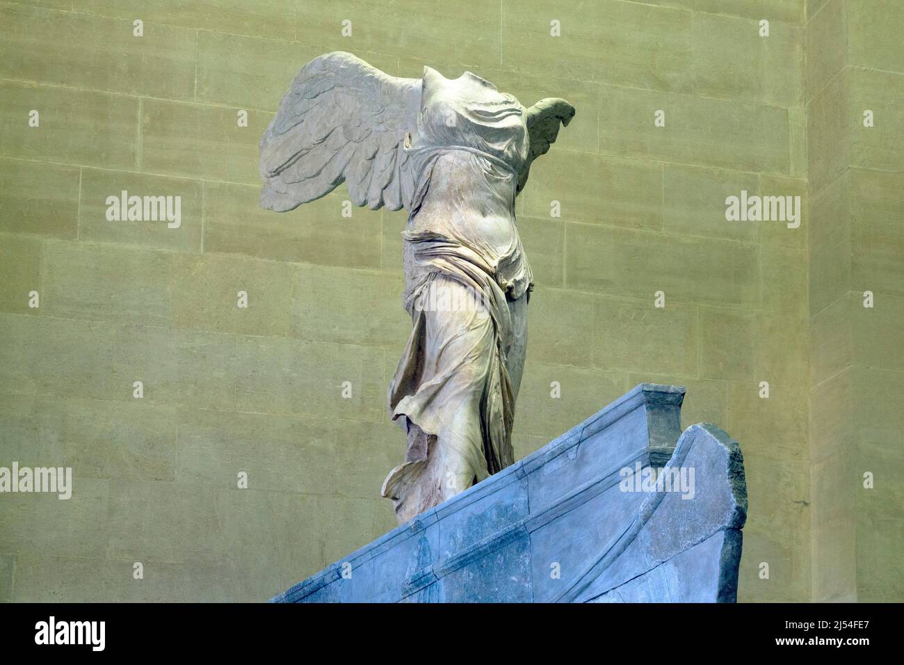 Winged victory nike samothrace louvre hi res stock photography and images Page 2 Alamy