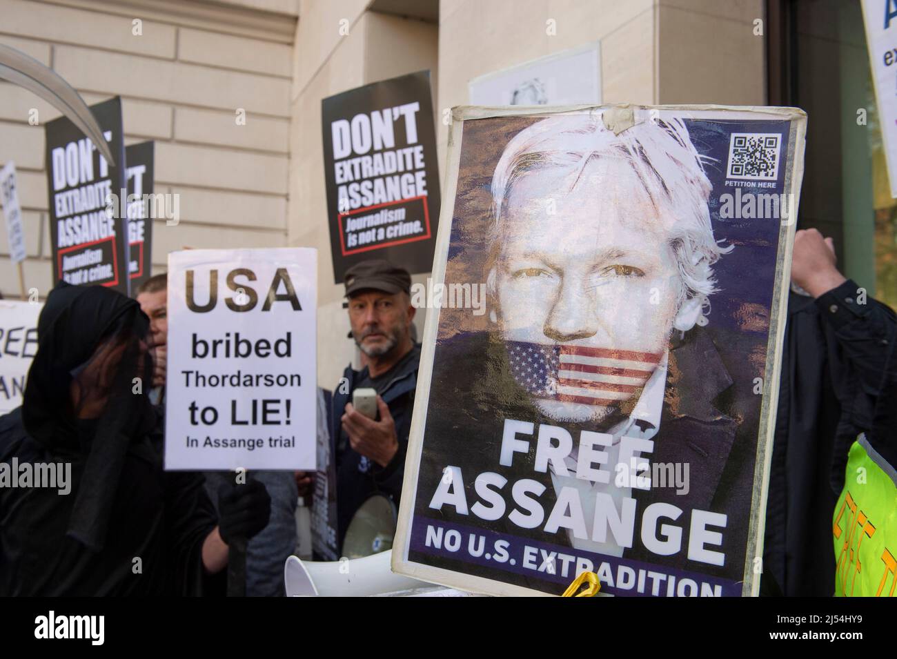 London, UK, London, UK. 20th Apr, 2022. Supporters of WikiLeaks Co-founder Julian Assange outside Westminister Magistrates Court following formal approval for the extradition of Julian Assange to the US on espionage charges, a decision to be made by the UK home secretary, Priti Patel. Credit: claire doherty/Alamy Live News Stock Photo