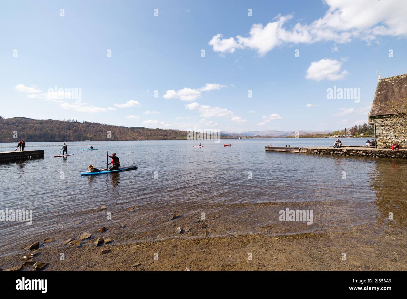 Paddle boarding lake uk hi-res stock photography and images - Alamy