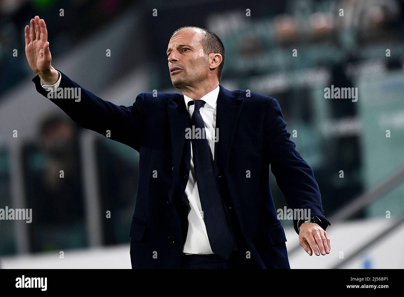 Turin, Italy. 20 April 2022. Massimiliano Allegri, head coach of Juventus  FC, reacts during the Coppa Italia semi-final second leg football match  between Juventus FC and ACF Fiorentina. Credit: Nicolò Campo/Alamy Live