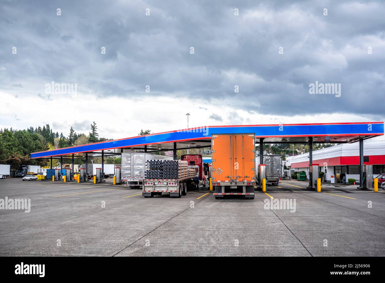 Professional industrial standard big rig semi trucks tractors with ...