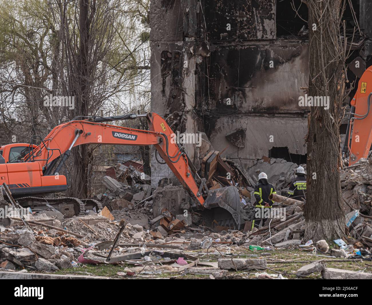 Borodyanka, Ukraine - April 2022: War in Ukrainian city, Russian air bomb hit a residential apartment building. War in Ukraine, ruined building after bombing. Russian bomb hit the civilian buildings. Stock Photo