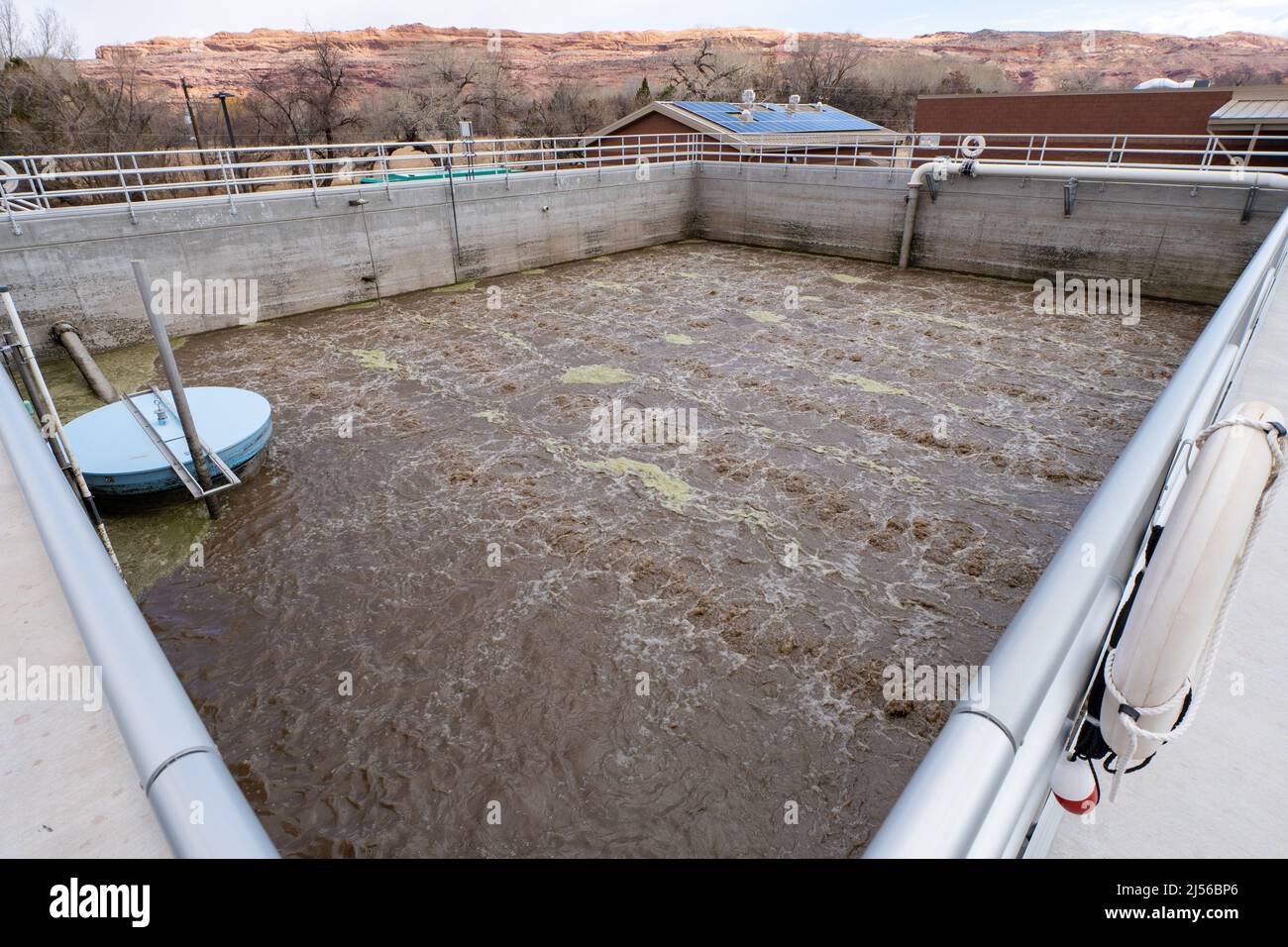 Aeration in the solids holding basin in an SBR or sequential batch ...