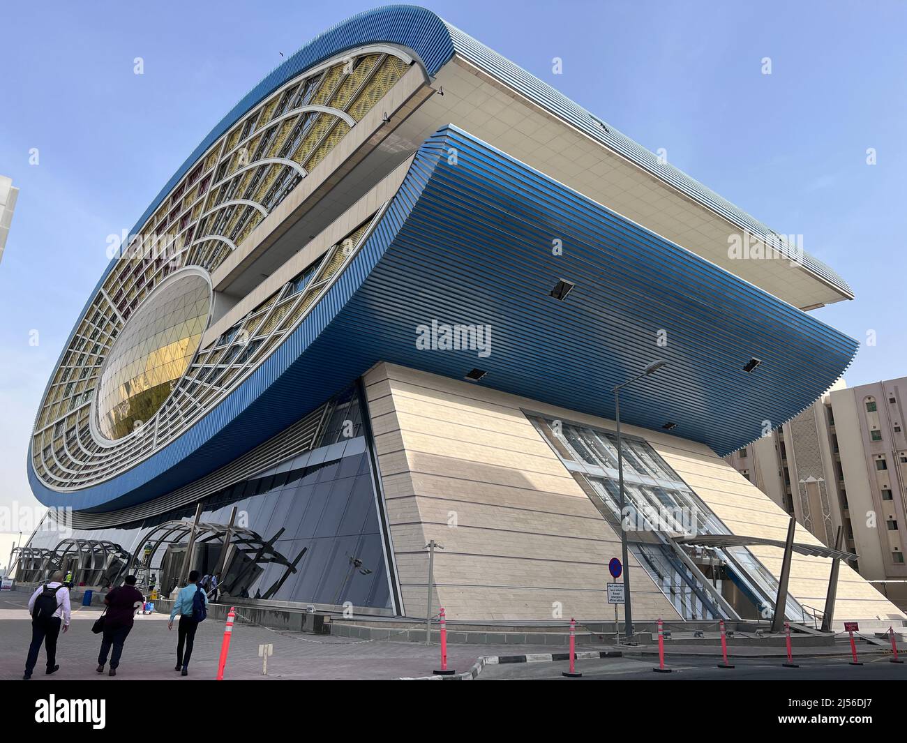 Qatar Airways Building Old Airport Road Stock Photo Alamy qatar-airways-building-old-airport-road-stock-photo-alamy