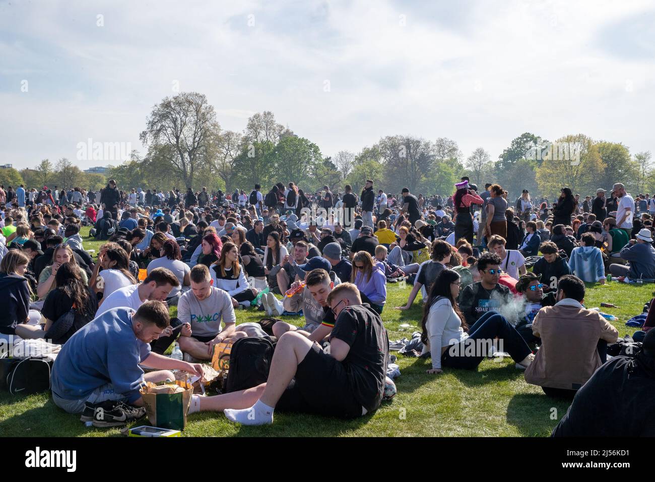 LONDON, APRIL 20 2022. Thousands gather in London's Hyde Park to celebrate 4/20 otherwise known as World Weed Day,: The event is observed annually across the world by cannabis smokers in protest for the legalization of marijuana. Stock Photo