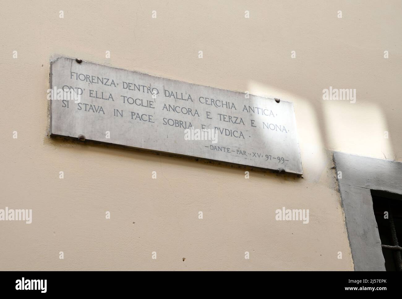 Florence, Italy. 14th Apr, 2022. Words from Dante's Paradiso, the Divine Comedy's third book, carved on a slab are pictured in Florence, Italy, April 14, 2022. Dante, a poet, a renowned scholar and a philosopher, was born in Florence in 1265. He is primarily known as the author of The Divine Comedy, an epic poem divided into three books of equal length and considered by critics and historians to be the pre-eminent work in Italian. Credit: Jin Mamengni/Xinhua/Alamy Live News Stock Photo