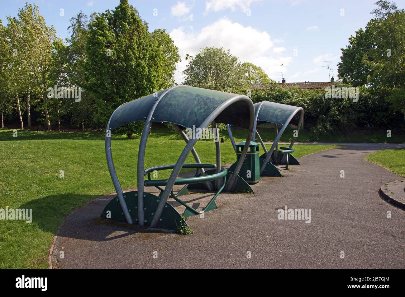 NESTON. WIRRAL. ENGLAND. 04-05-19.   Stanney Fields Park, bonnet shaped seats in the park. Stock Photo