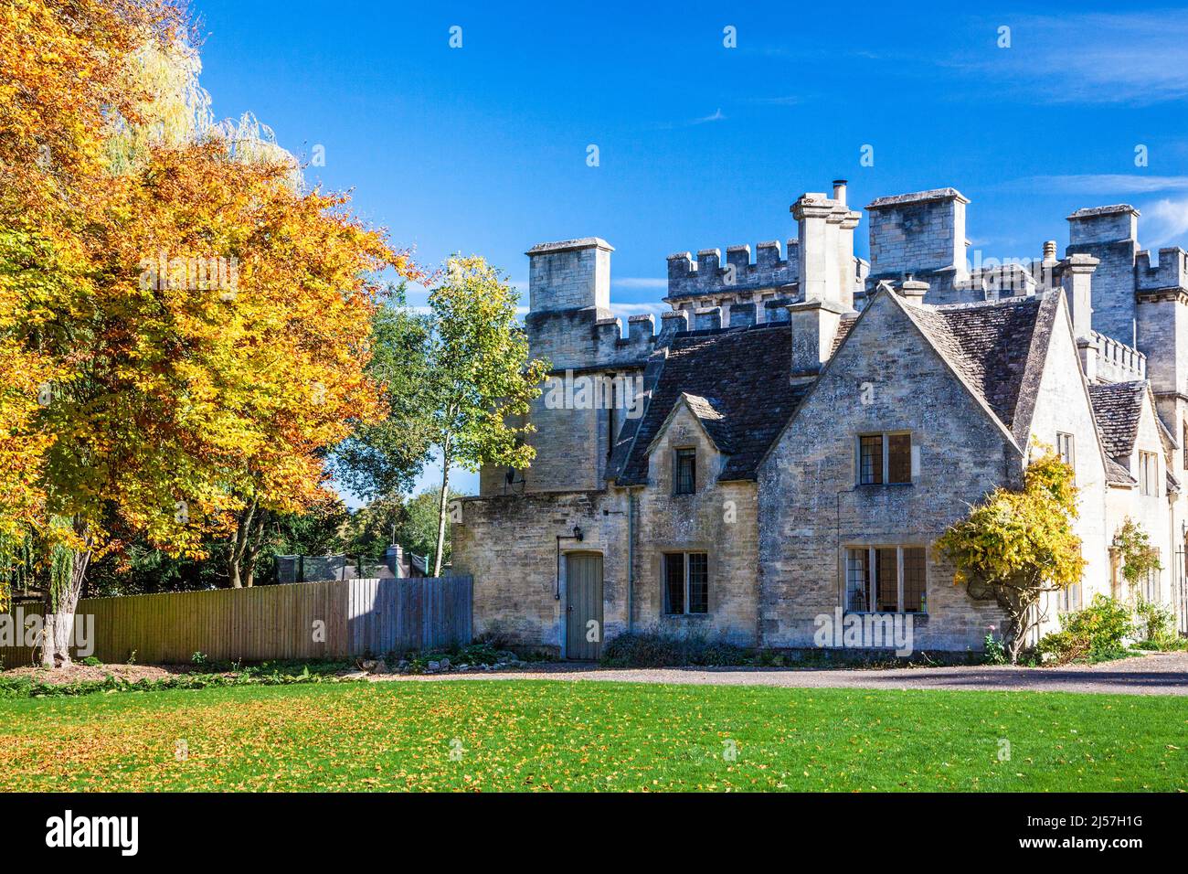 Beautiful autumn colours at Cirencester Park on the Bathhurst Estate in Gloucestershire and part of the Cecily Hill Barracks (Cirencester castle). Stock Photo