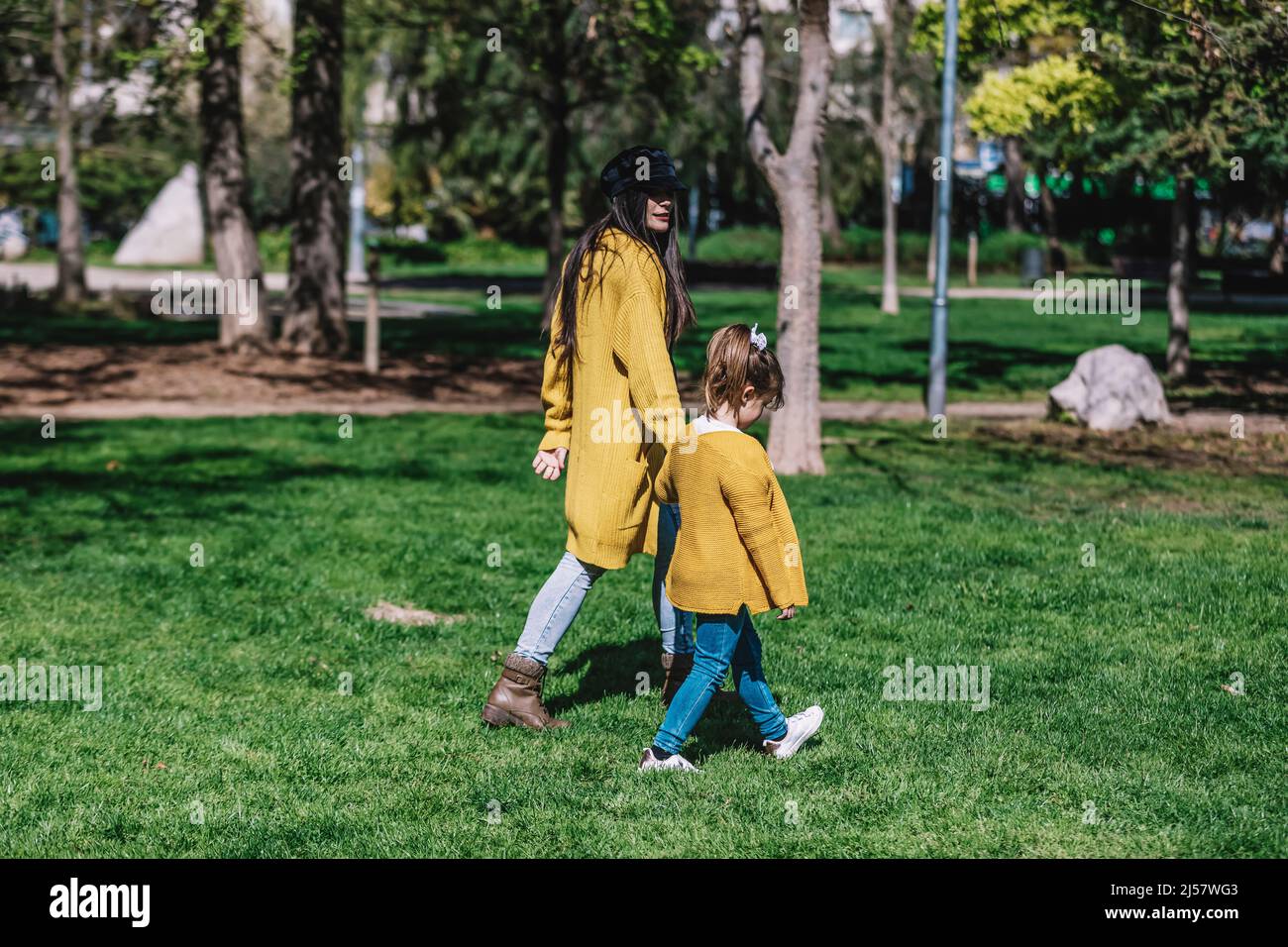 Mother with her baby. Mom and daughter in autumn park Stock Photo - Alamy