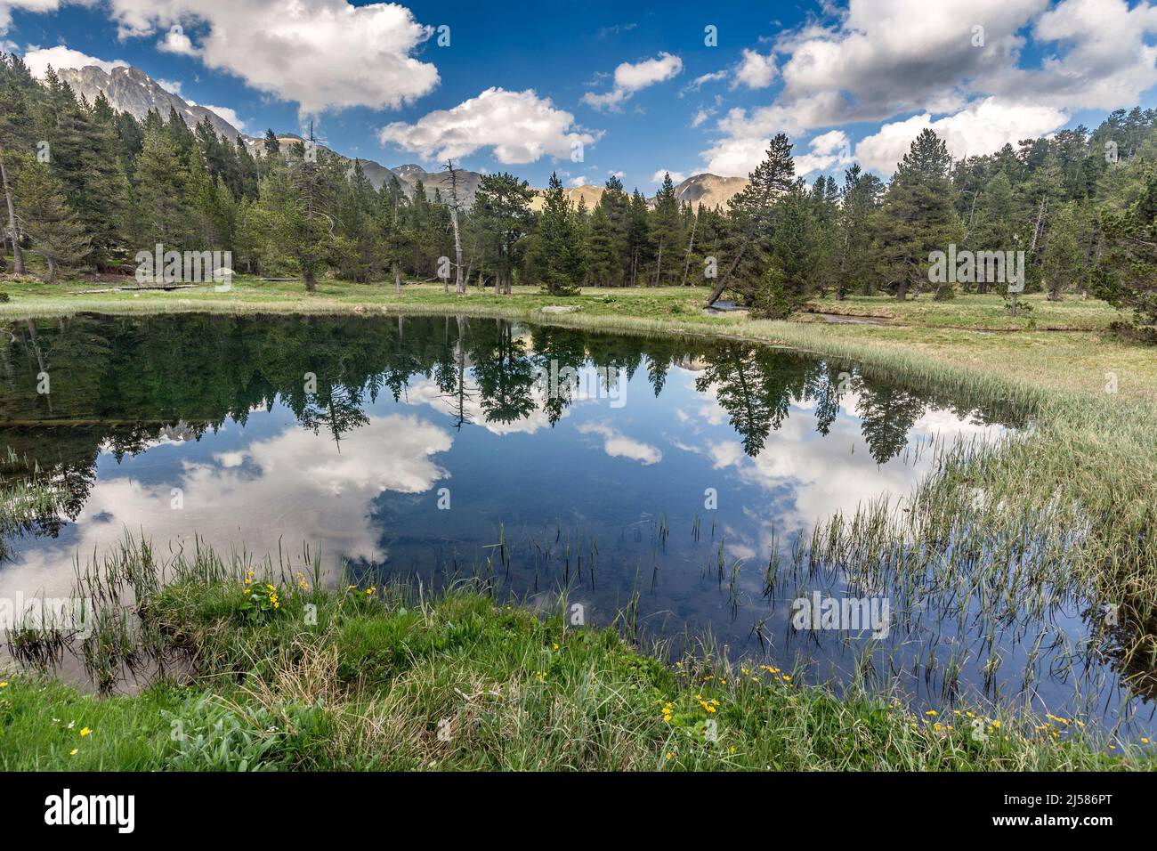 Batisielles lake, Posets Maladeta natural park, spanish pyrenees Stock Photo