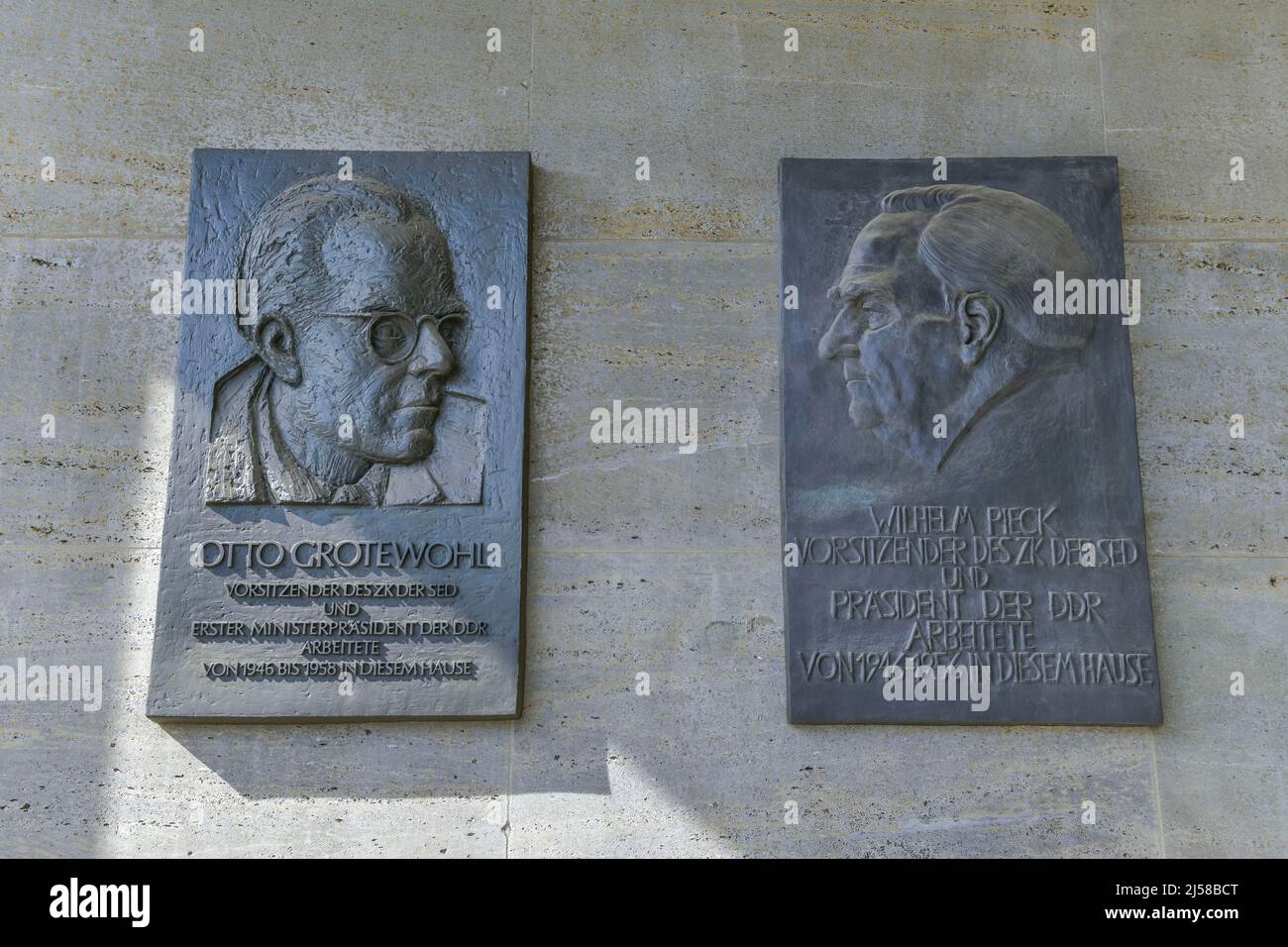 Reliefs, Otto Grotewohl, Wilhelm Pieck, Soho House, Torstrasse