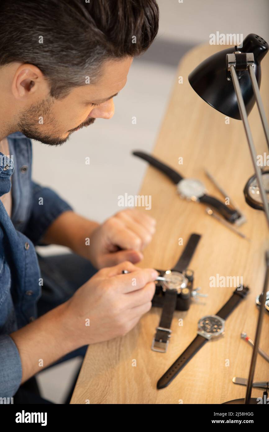 Vintage clockmaker hi-res stock photography and images - Alamy