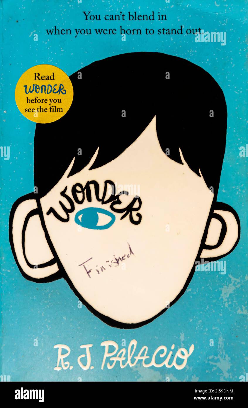 R j palacio hi-res stock photography and images - Alamy