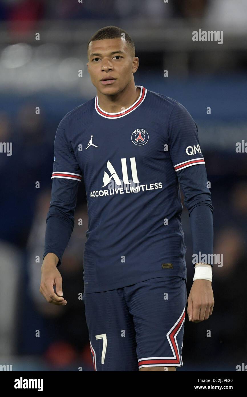 Paris Kylian Mbappe Of Paris Saint Germain During The French Ligue 1 Match Between Paris Saint Germain And Olympique Marseille At The Parc Des Princes In Paris France On April 17 22 Anp