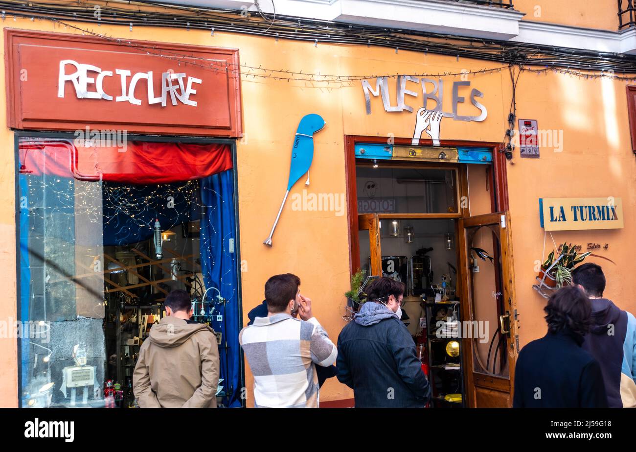 Store in madrid hi-res stock photography and images - Page 2 - Alamy