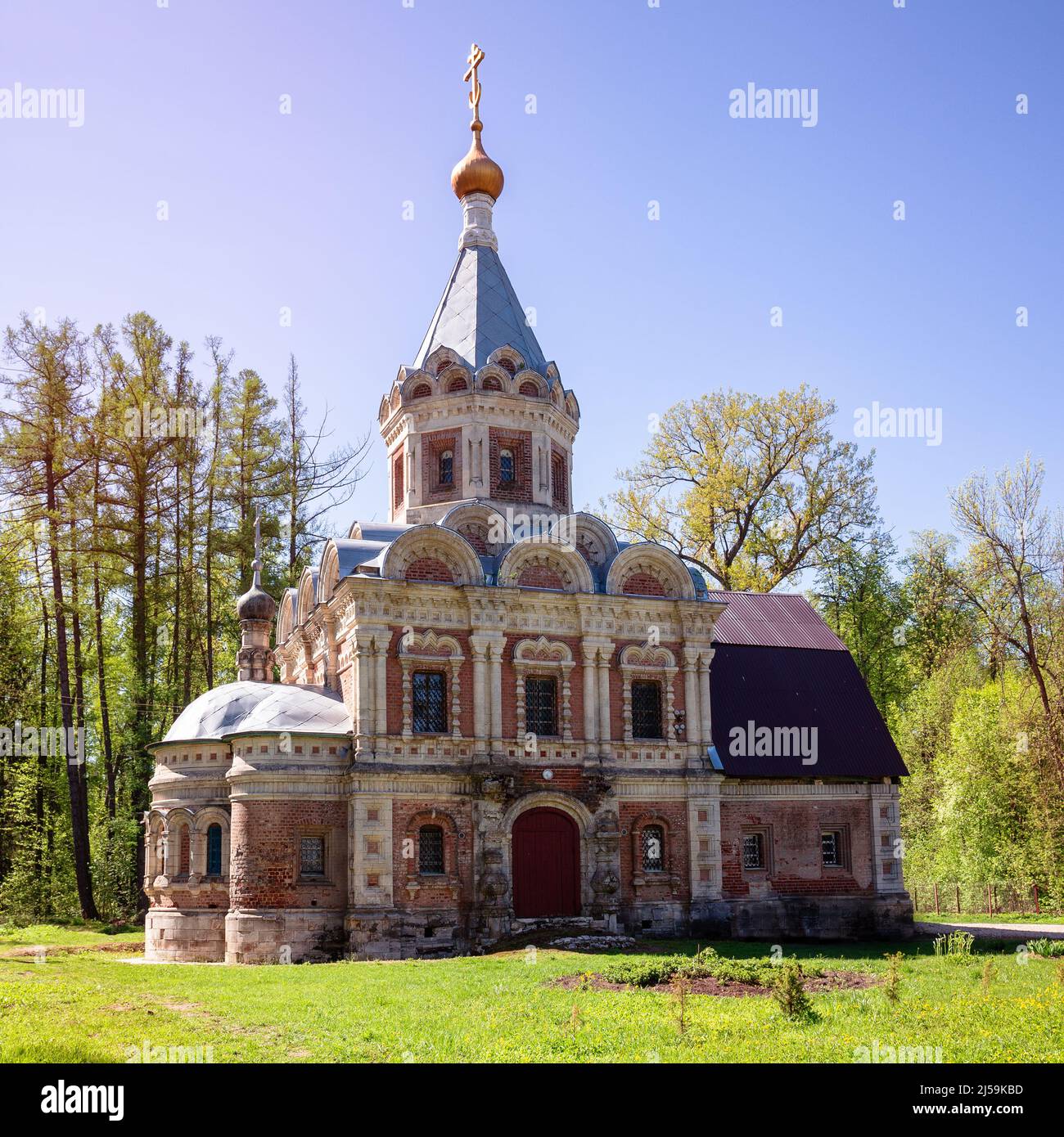 Alexandra Roman Church (Holy Martyr Queen Alexandra) built in 1899 in Muromtsevo, Russia Stock Photo