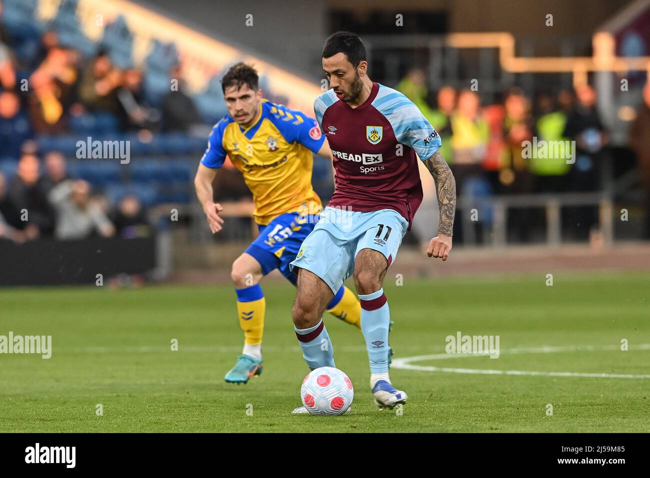 Foto Firmata Dwight McNeil A4 - Stampata Con Autografo - Regalo Per Fan Di Calcio, Burnley, Stampata In Cornice Nera Opaca