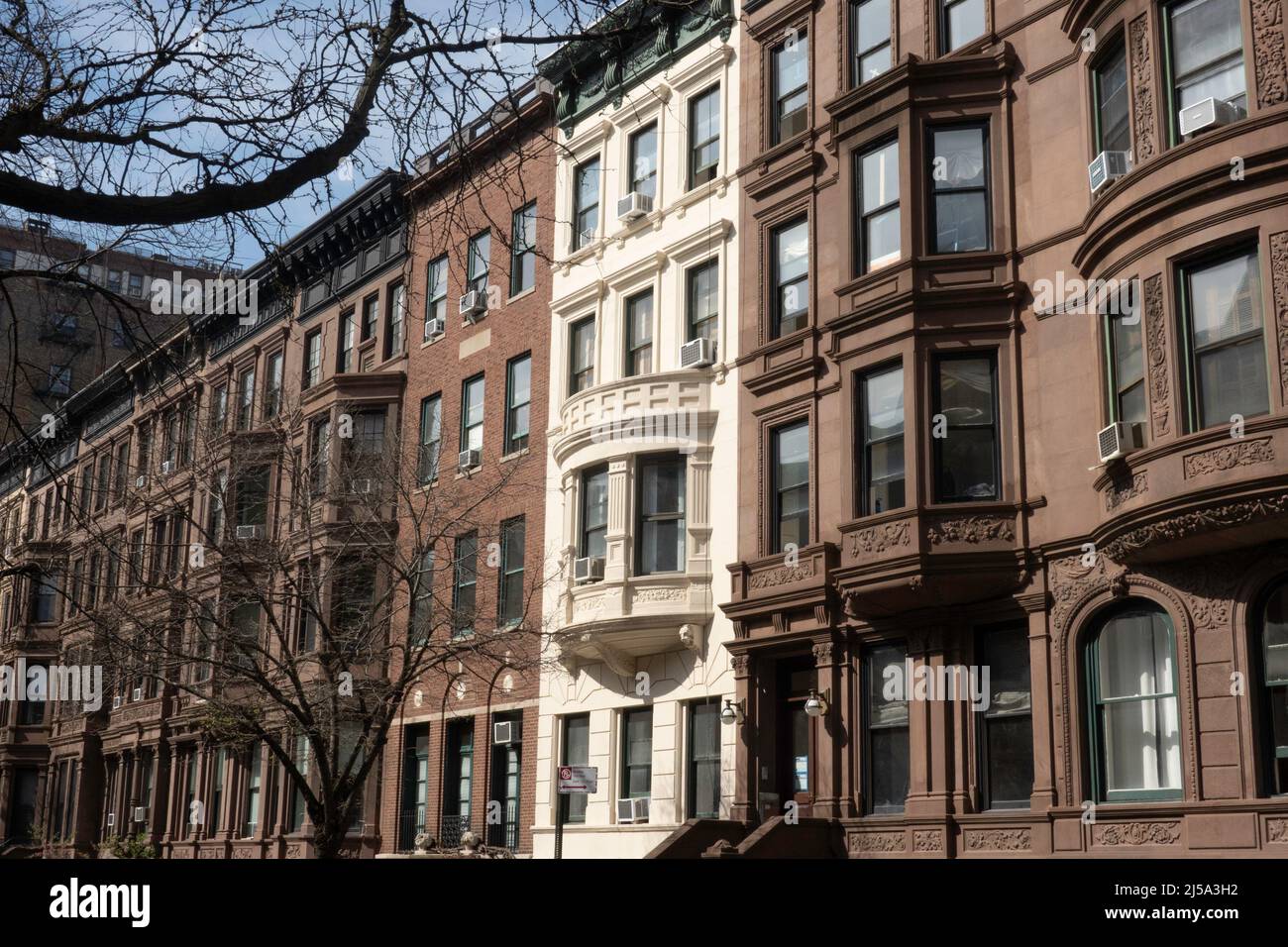 Upper West Side architecture along West 75th Street near Central Park is a residential neighborhood, NYC, USA  2022 Stock Photo