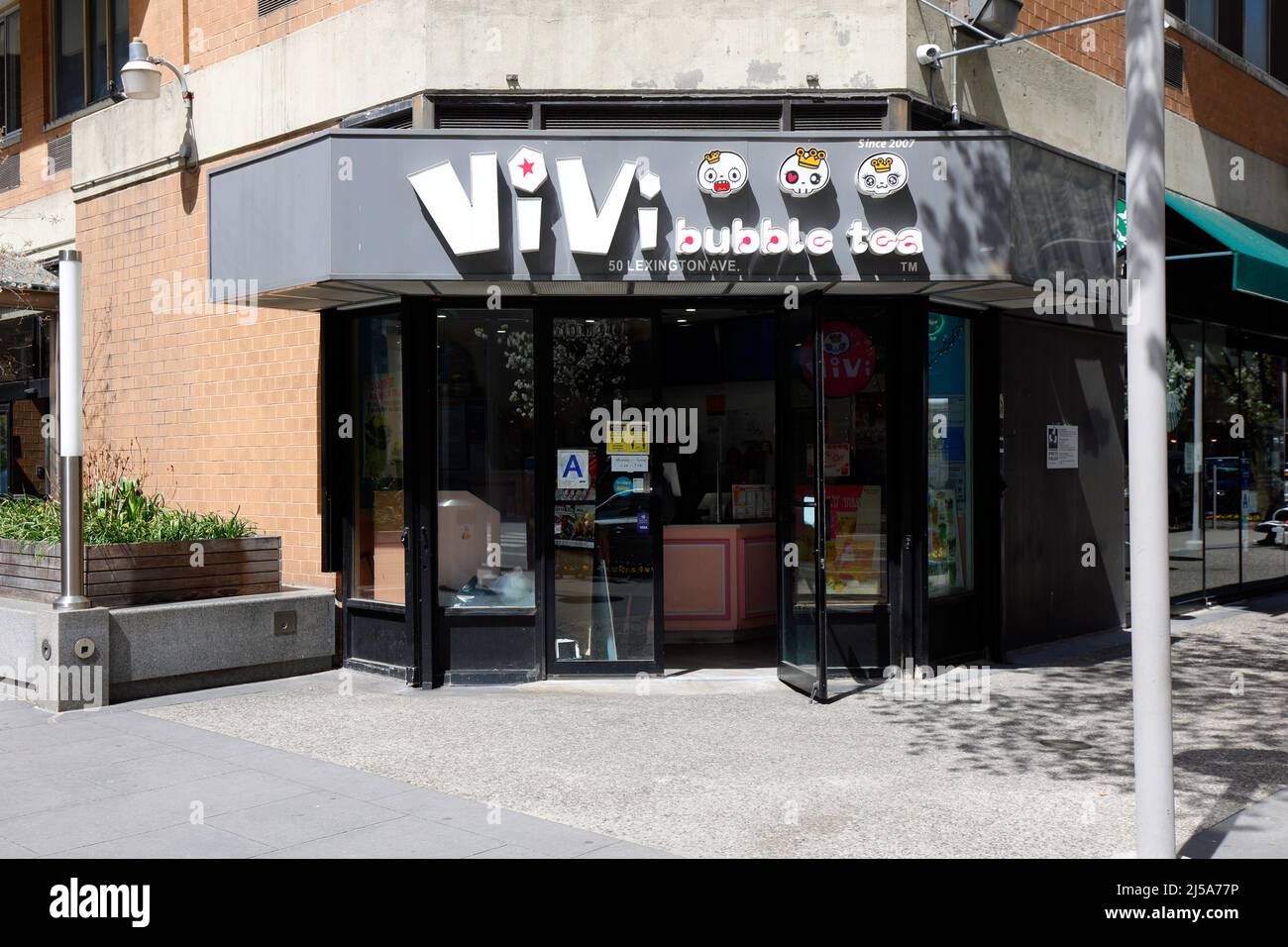 ViVi Bubble Tea, 50 Lexington Ave, New York, NYC storefront photo of a