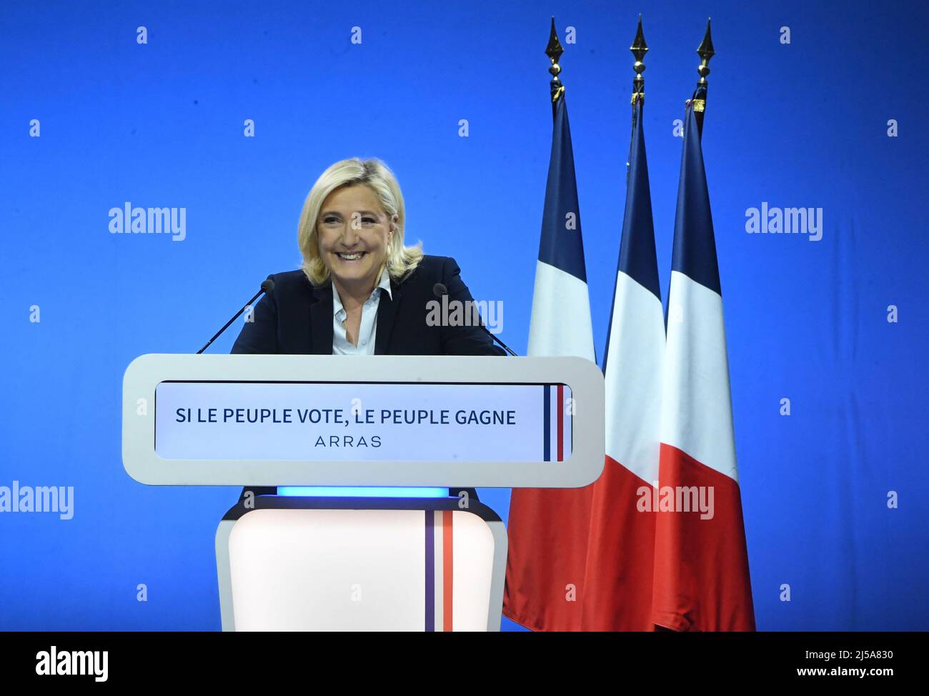 Arras, France. 21st Apr, 2022. France, ARRAS, 2022-04-21. LAST MARINE LE PEN CAMPAIGN MEETING IN ARRAS,  France, ARRAS, 2022-04-21. DERNIER MEETING DE CAMPAGNE DE MARINE LE PEN A ARRAS. Credit: francois pauletto/Alamy Live News Stock Photo