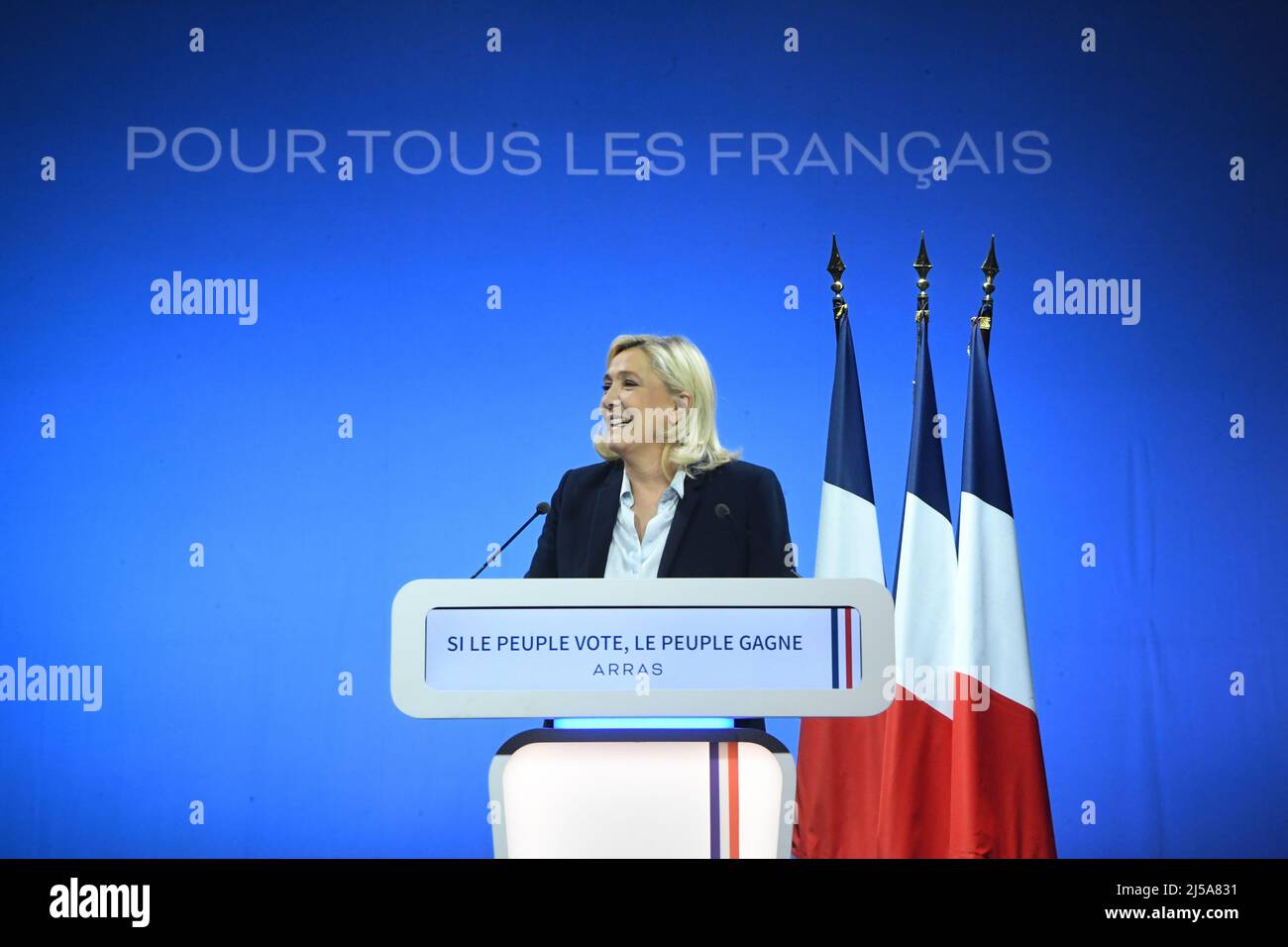 Arras, France. 21st Apr, 2022. France, ARRAS, 2022-04-21. LAST MARINE LE PEN CAMPAIGN MEETING IN ARRAS,  France, ARRAS, 2022-04-21. DERNIER MEETING DE CAMPAGNE DE MARINE LE PEN A ARRAS. Credit: francois pauletto/Alamy Live News Stock Photo