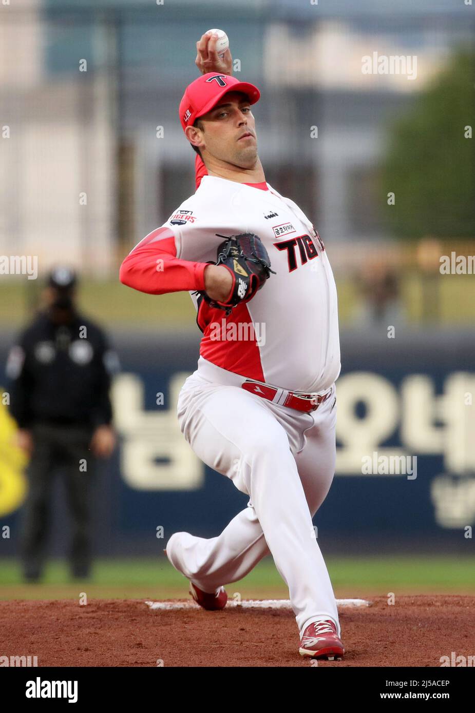 South Korea. 22nd Apr, 2022. 22nd Apr, 2022. Baseball: Kia Tigers vs. Doosan  Bears Kia Tigers starter Sean Nolin smiles during a Korea Baseball  Organization regular season game against the Doosan Bears