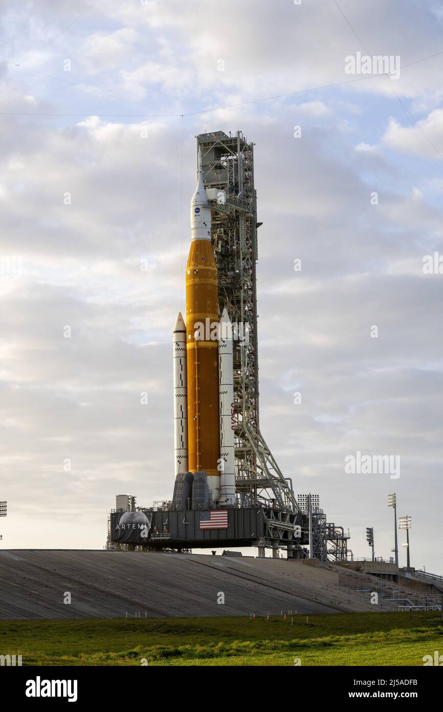 Cape Canaveral, USA. 21st Apr, 2022. NASA's Space Launch System (SLS) rocket  Armetis 1 sits on the launchpad 39B at sunset at the Kennedy Space Center  on Thursday, April 21, 2022. The