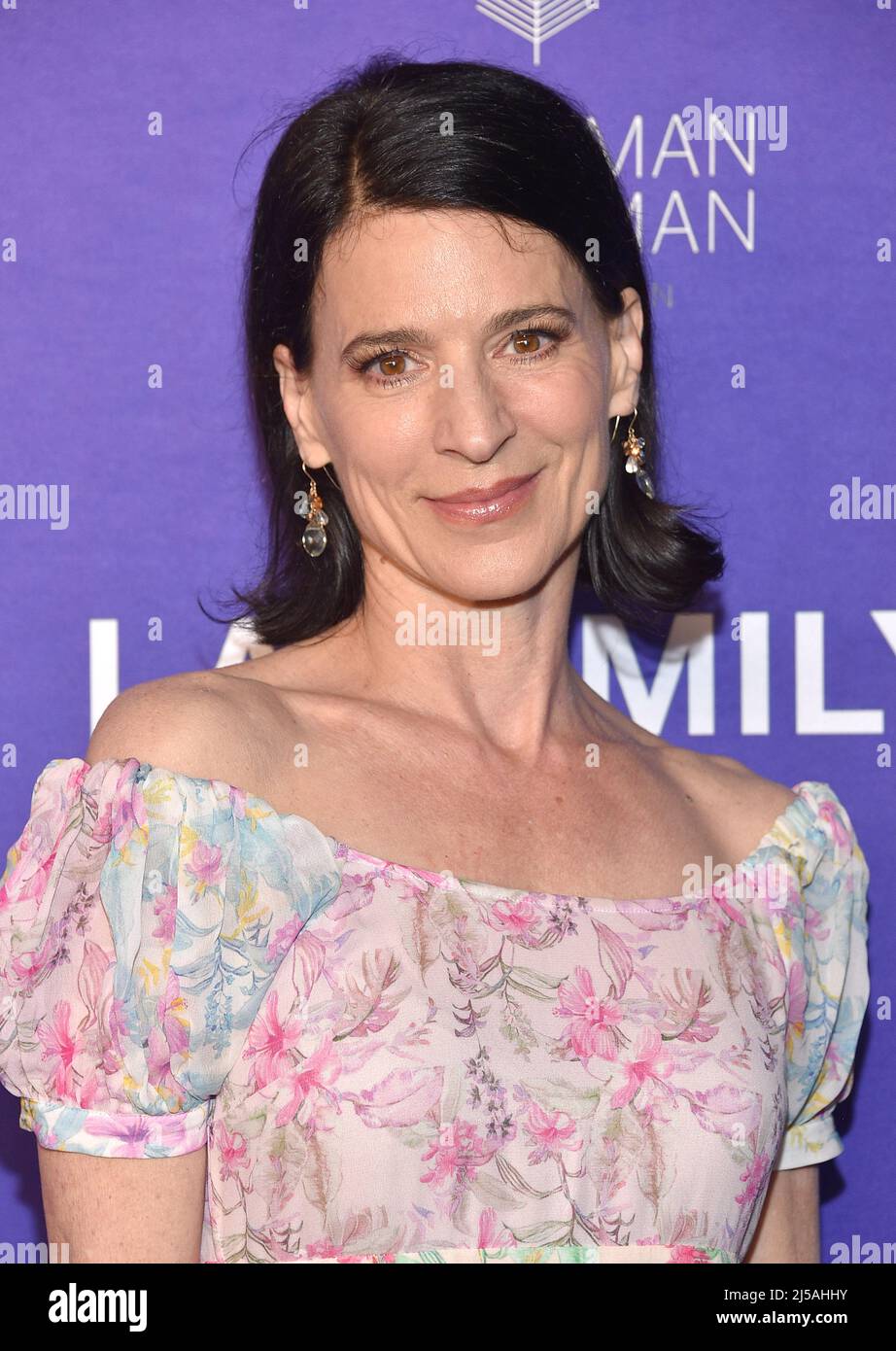 Perrey Perrey Reeves 2022