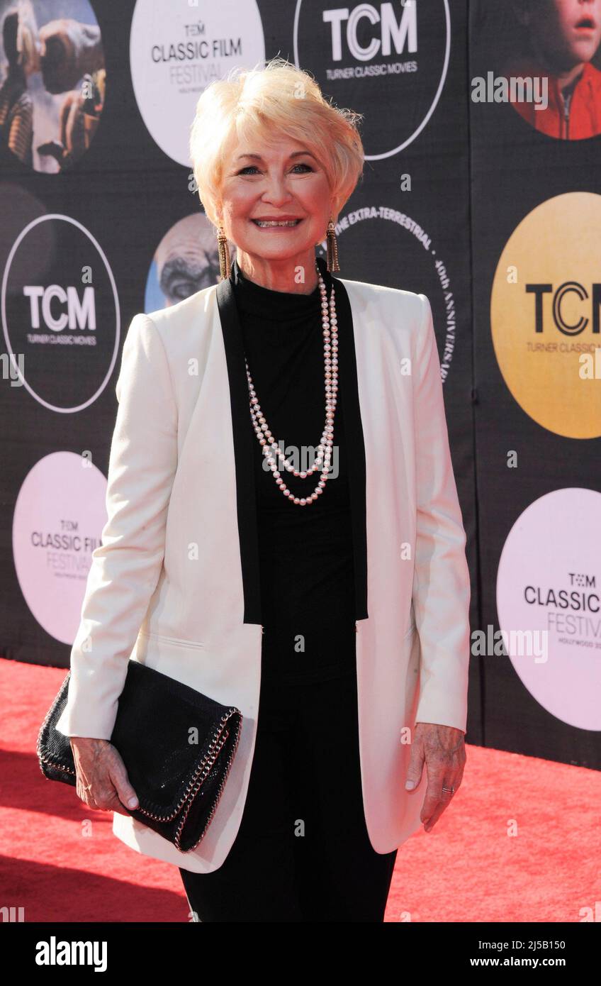 Los Angeles, USA. 21st Apr, 2022. Dee Wallace at arrivals for E.T. THE EXTRA-TERRESTRIAL 40th Anniversary Screening for Opening Night 2022 TCM Classic Film Festival, TCL Chinese Theatre, Los Angeles, CA April 21, 2022. Credit: Elizabeth Goodenough/Everett Collection/Alamy Live News Stock Photo