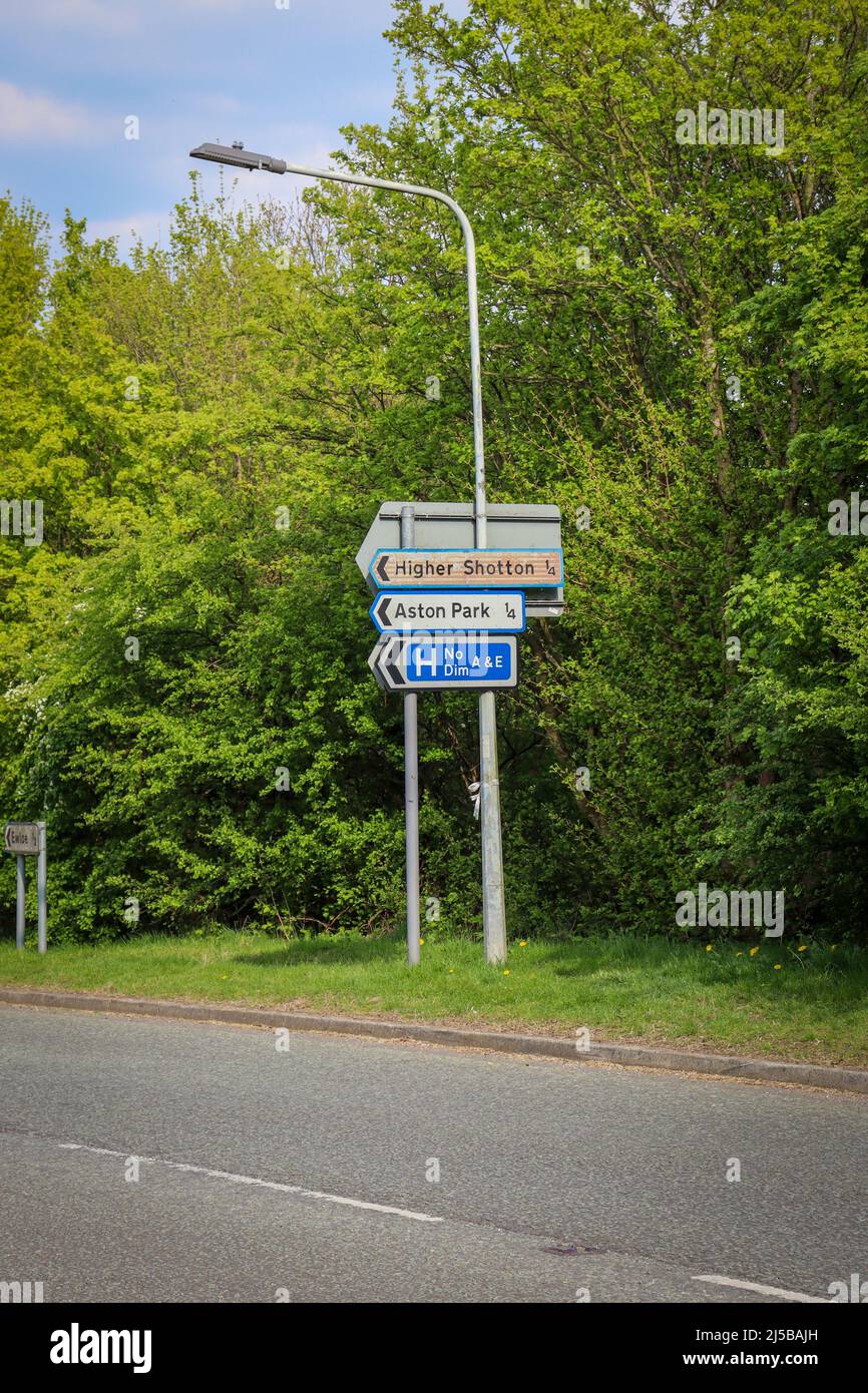 Road Sign, Higher Shotton, Aston Park Deeside Hospital Stock Photo