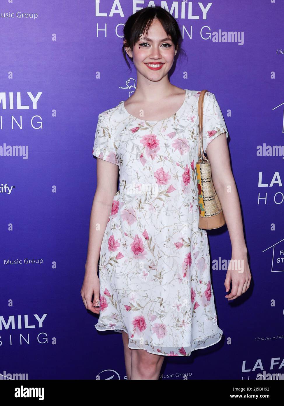 Hollywood, USA. 21st Apr, 2022. WEST HOLLYWOOD, LOS ANGELES, CALIFORNIA, USA - APRIL 21: American actress Iris Apatow arrives at the LA Family Housing (LAFH) Awards 2022 held at the Pacific Design Center on April 21, 2022 in West Hollywood, Los Angeles, California, United States. (Photo by Xavier Collin/Image Press Agency) Credit: Image Press Agency/Alamy Live News Stock Photo
