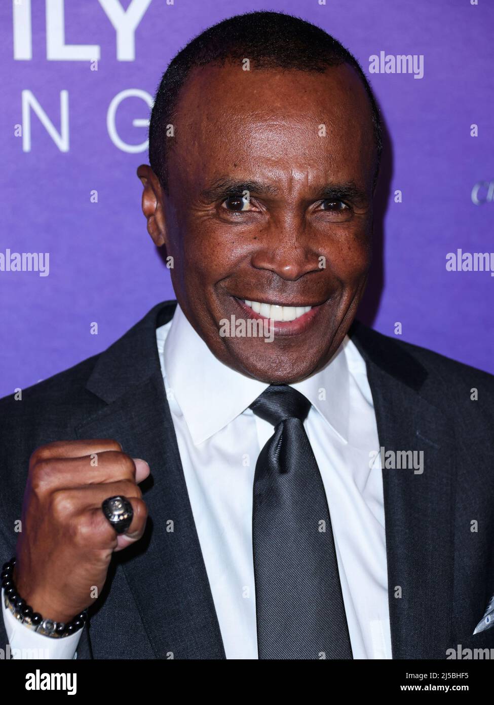 Hollywood, USA. 21st Apr, 2022. West Hollywood, United States. 21st Apr, 2022. WEST HOLLYWOOD, LOS ANGELES, CALIFORNIA, USA - APRIL 21: American former professional boxer Sugar Ray Leonard arrives at the LA Family Housing (LAFH) Awards 2022 held at the Pacific Design Center on April 21, 2022 in West Hollywood, Los Angeles, California, United States. (Photo by Xavier Collin/Image Press Agency) Credit: Image Press Agency/Alamy Live News Credit: Image Press Agency/Alamy Live News Stock Photo