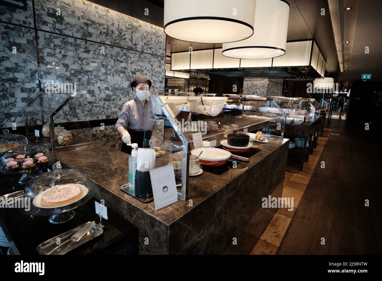 JW Cafe JW Marriott Bangkok International Buffet Restaurant Sukhumvit