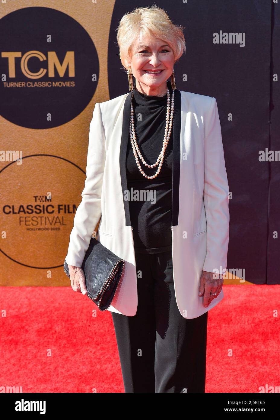 Los Angeles, USA. 21st Apr, 2022. HOLLYWOOD, LOS ANGELES, CALIFORNIA, USA - APRIL 21: American actress Dee Wallace arrives at the 2022 TCM Classic Film Festival Opening Night 40th Anniversary Screening Of 'E.T. The Extra-Terrestrial' held at the TCL Chinese Theatre IMAX on April 21, 2022 in Hollywood, Los Angeles, California, United States. (Photo by Image Press Agency) Credit: Image Press Agency/Alamy Live News Stock Photo