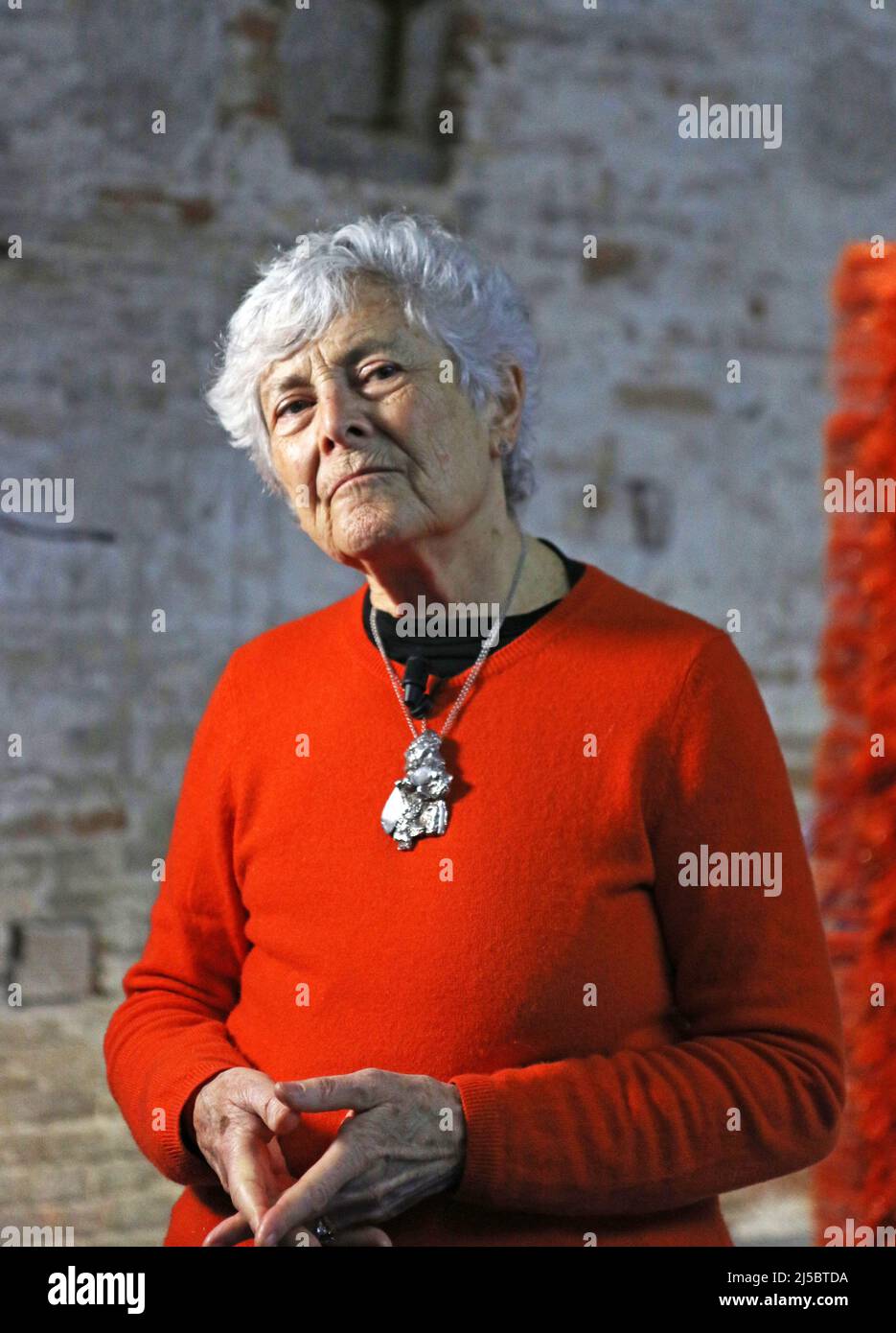 Italy Venice April 19 2022 Artist Liliane Lijn Poses With Her Work Heshe During A Press 