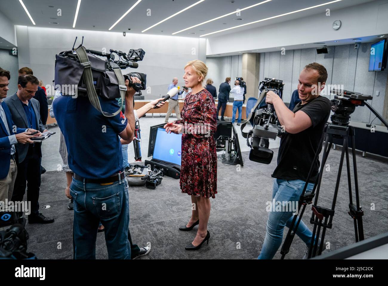 The Hague, Netherlands. 22nd Apr, 2022. 2022-04-22 10:48:44 THE HAGUE - (VLNR) Attje Kuiken (Pvda) in conversation with the press, after a party meeting of the PvdA. During the meeting, Attje Kuiken was elected as the new party chairman. ANP BART SIZE netherlands out - belgium out Credit: ANP/Alamy Live News Stock Photo