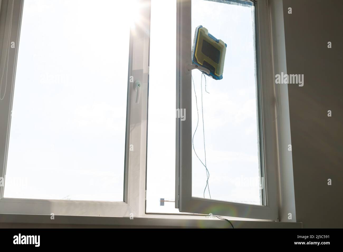 Robot for washing windows Stock Photo Alamy
