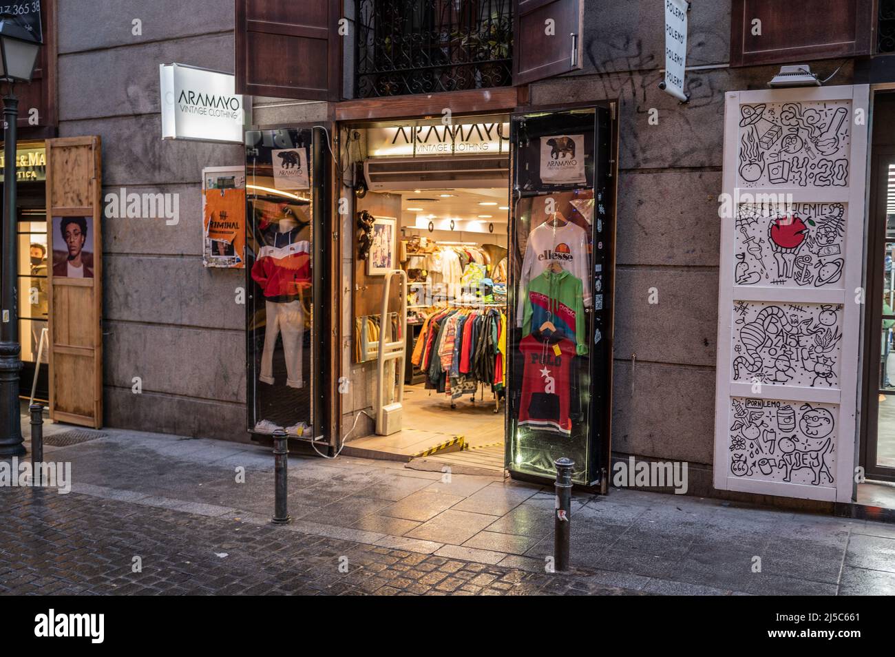 Vintage clothing store in spain hi-res stock photography and images - Alamy
