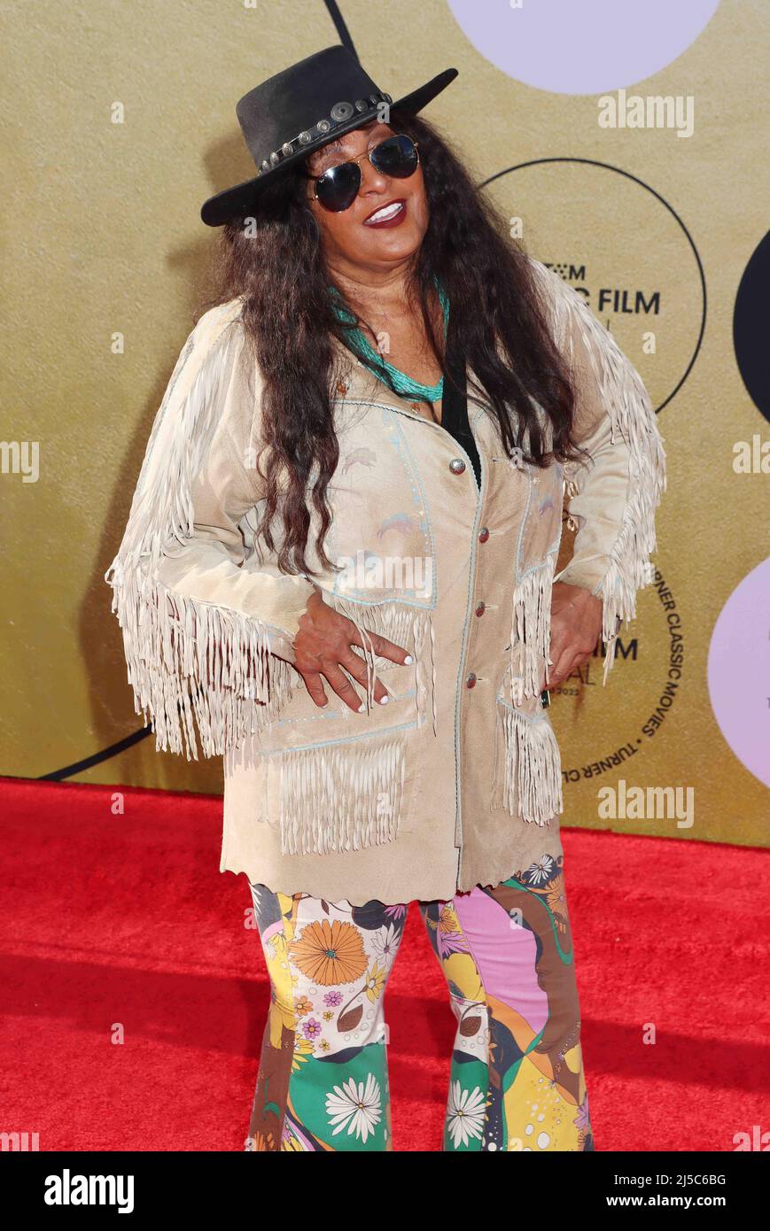 Los Angeles, USA. 21st Apr, 2022. Pam Grier 2022/04/21 The 40th Anniversary Screening of “E.T. the Extra-Terrestrial” held at TCL Chinese Theatre in Hollywood, CA, Credit: Cronos/Alamy Live News Stock Photo