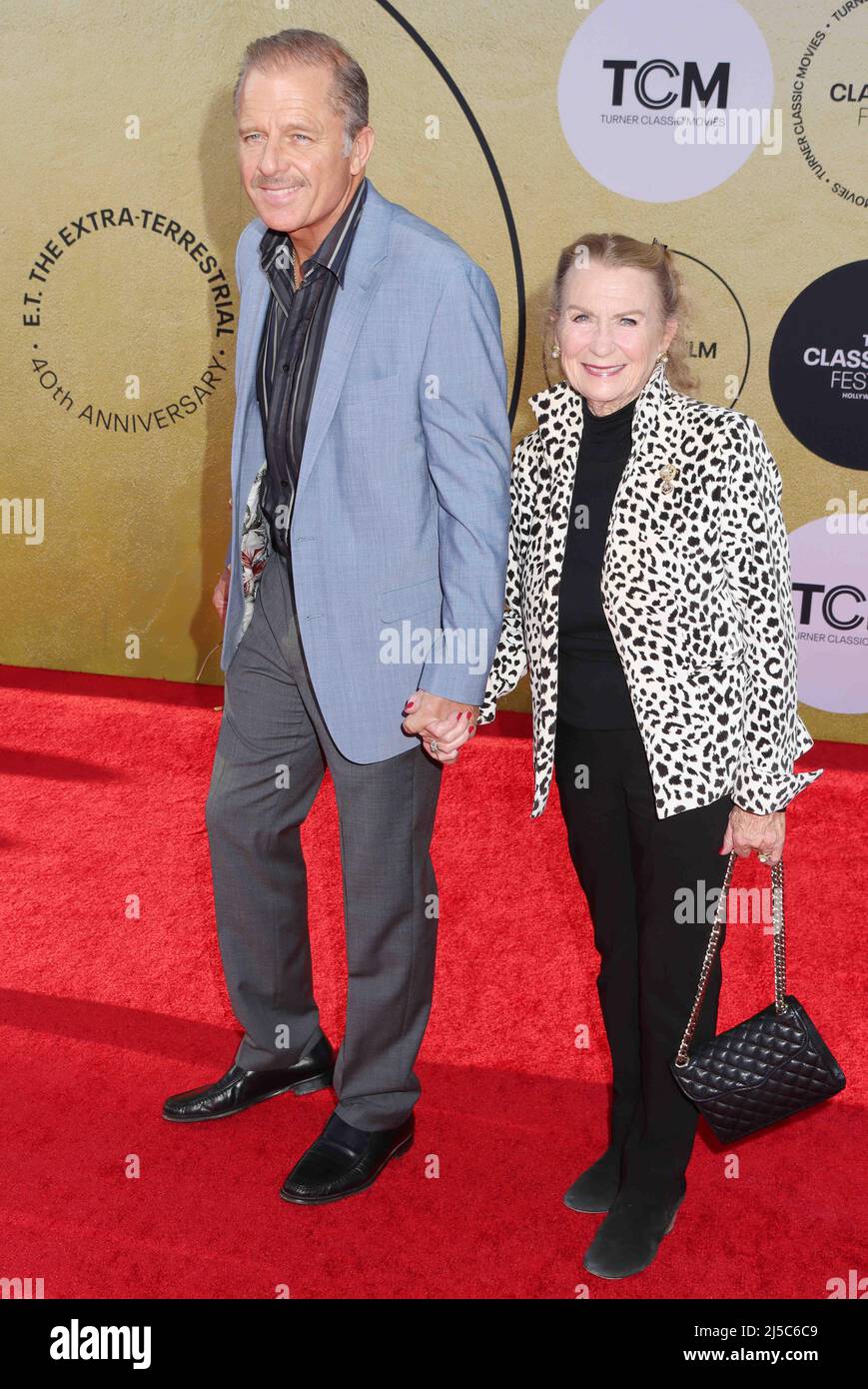 Los Angeles, USA. 21st Apr, 2022. Maxwell Caulfield, Juliet Mills 2022/04/21 The 40th Anniversary Screening of “E.T. the Extra-Terrestrial” held at TCL Chinese Theatre in Hollywood, CA, Credit: Cronos/Alamy Live News Stock Photo
